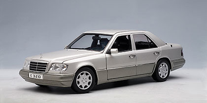 Mercedes Benz Clase E E320 -W124- (1995) Autoart 76271 1/18 