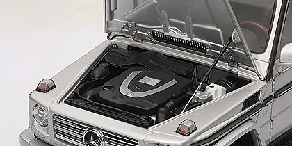 Mercedes Benz G500 (2012) Autoart 76217 1:18 Gris Plata 
