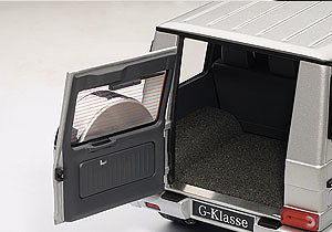 Mercedes Benz G500 (2012) Autoart 76217 1:18 Gris Plata 