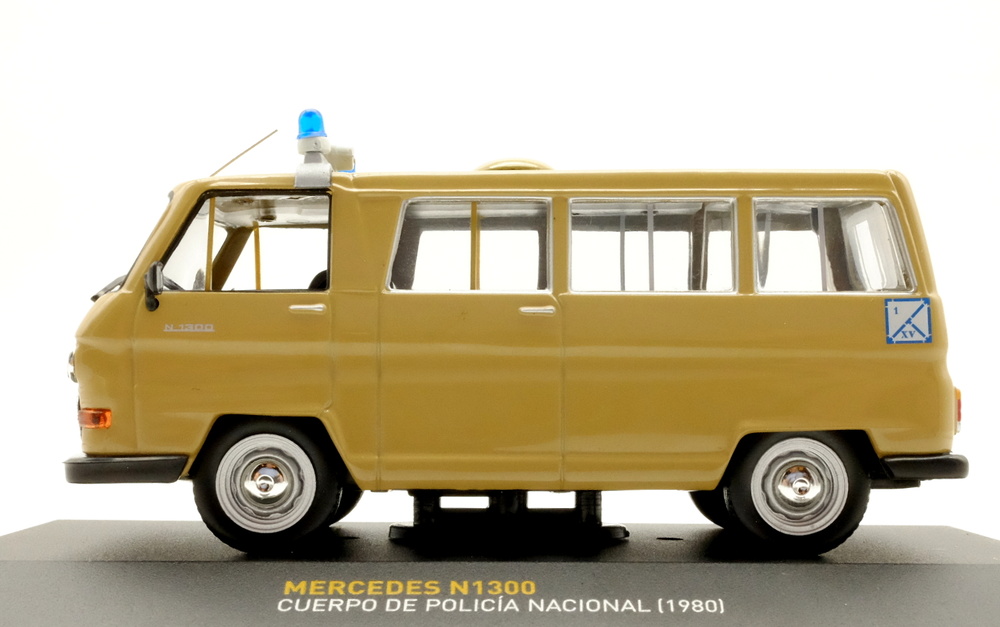 Mercedes Benz N1300 Policía Nacional (1980) Altaya 1/43 