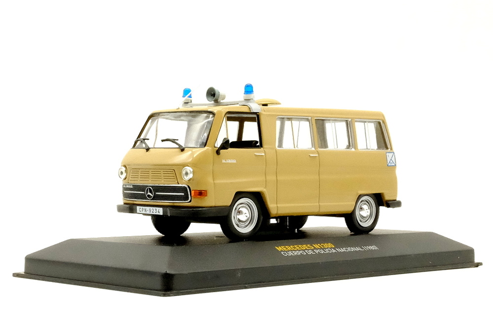 Mercedes Benz N1300 Policía Nacional (1980) Altaya 1/43 