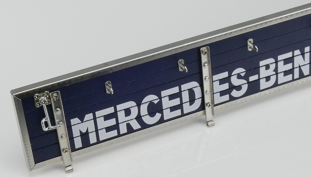 Mercedes Benz Racing Car Transporter LO 2750 (1934) CMC M144 1:18 