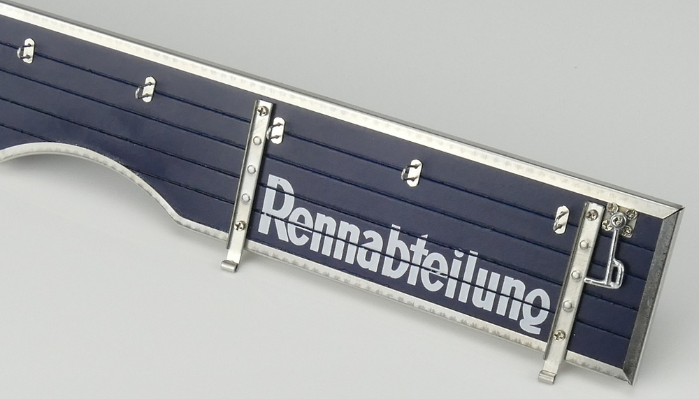 Mercedes Benz Racing Car Transporter LO 2750 (1934) CMC M144 1:18 