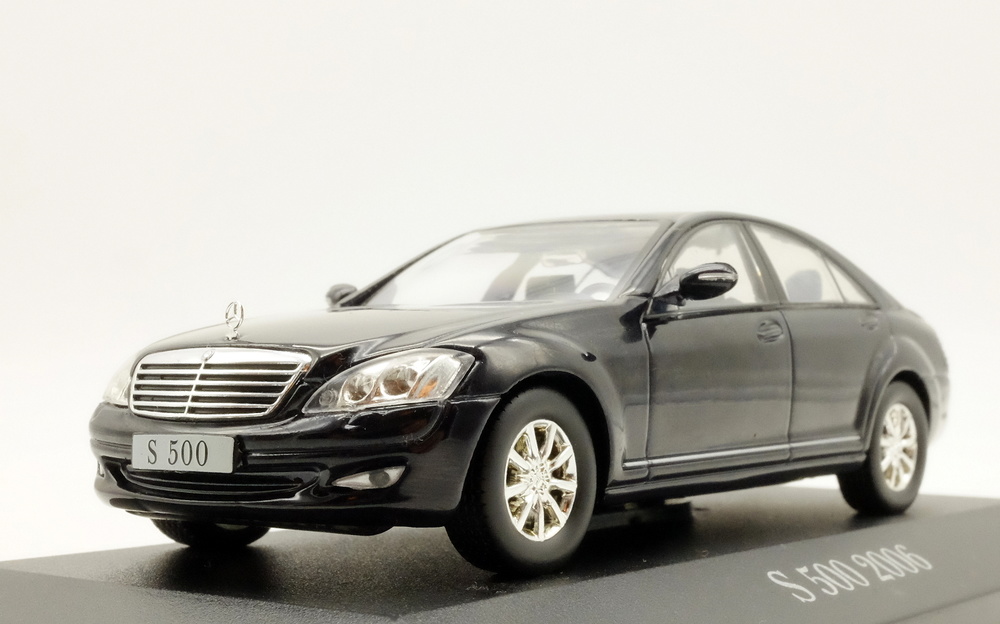 Mercedes Benz S 500 -W221- (2006) Altaya 1/43 