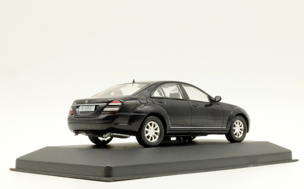 Mercedes Benz S 500 -W221- (2006) Altaya 1/43 