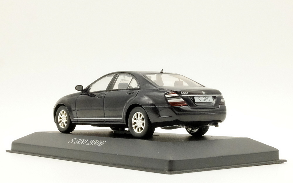 Mercedes Benz S 500 -W221- (2006) Altaya 1/43 
