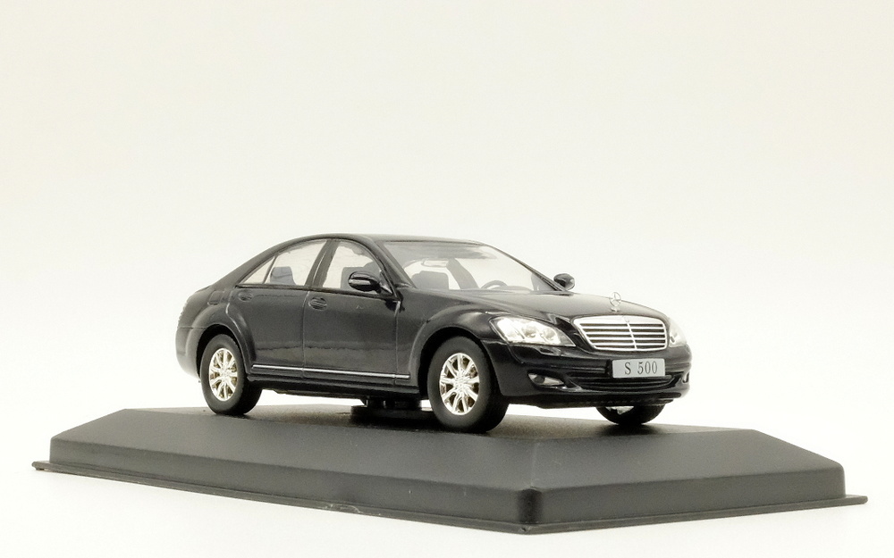 Mercedes Benz S 500 -W221- (2006) Altaya 1/43 