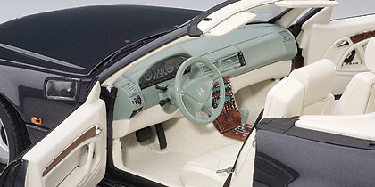 Mercedes Benz SL 600 -R129- (1993) Autoart 76232 1/18 