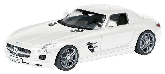 Mercedes Benz SLS AMG C197 (2010) Schuco 1/43 Blanco 