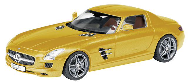 Mercedes Benz SLS AMG C197 (2010) Schuco 1/43 Dorado 