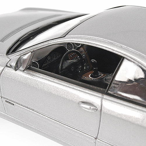 Mercedes Benz CLK Coupé -W209- (2001) Minichamps 400031424 1/43 