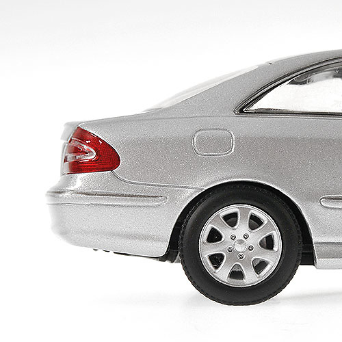 Mercedes Benz CLK Coupé -W209- (2001) Minichamps 400031424 1/43 