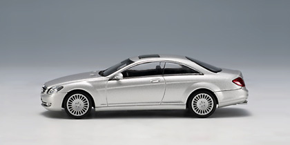 Mercedes Clase CL Coupé -W216- (2007) Autoart 1/43 Gris Plata 