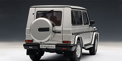 Mercedes Benz Clase G -W463- (1990) Autoart 76112 1:18 