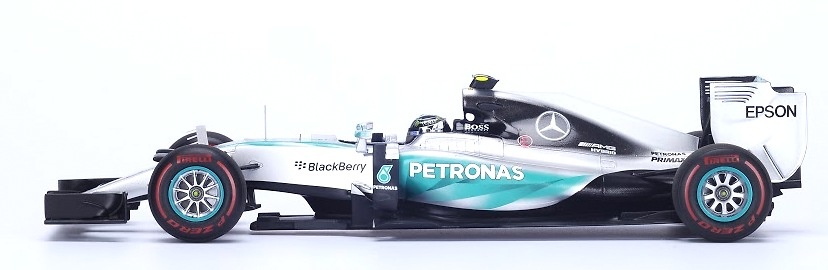 Mercedes W06 1º 