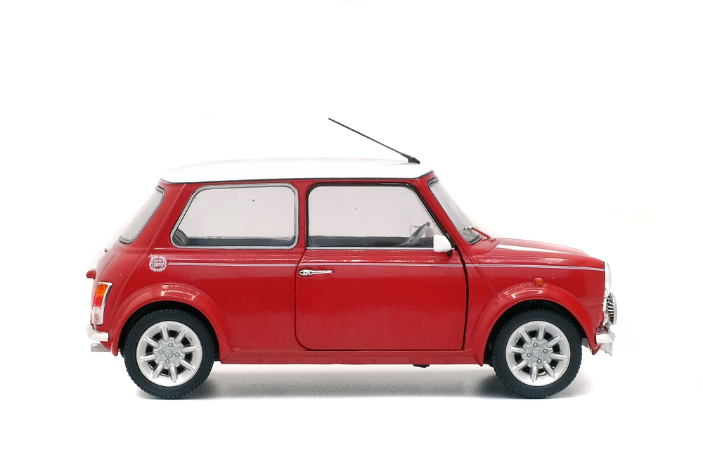 Mini Cooper Sport (1997) Solido S1800602 1/18 