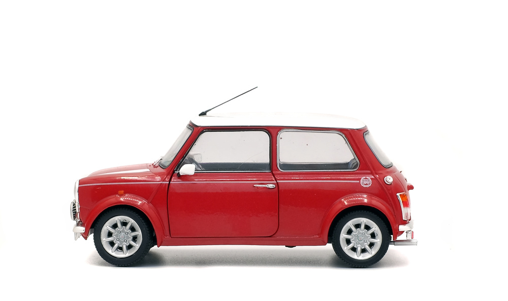 Mini Cooper Sport (1997) Solido S1800602 1/18 