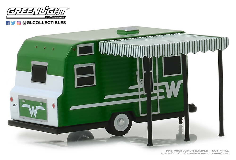 Miniatura Caravana Winnebago 216 (1965) Greenlight escala 1/64 