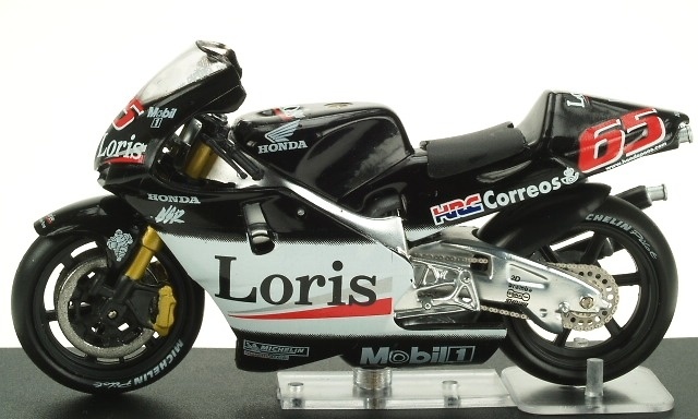 Miniatura Honda NSR500 nº 65 Loris Capirossi (2002) Altaya escala 1/24 