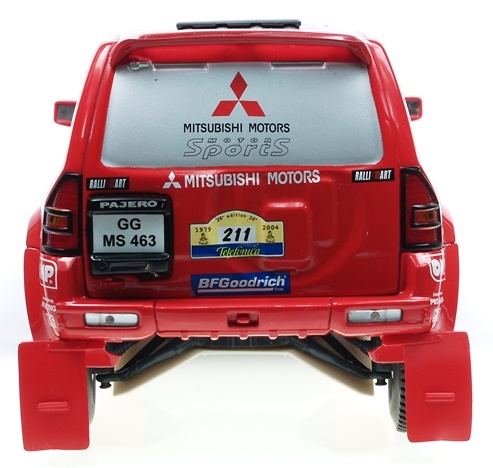 Mitsubishi Pajero Dakar (2004) Solido 902204 1/18 