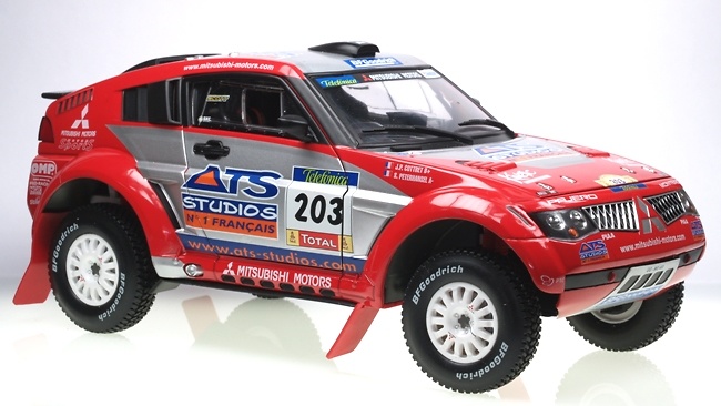 Mitsubishi Pajero Evolution Dakar (2004) Solido 9052 1/18 
