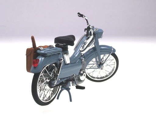 Mobylette con surtidor mezcla (1966) Solido 1/18 
