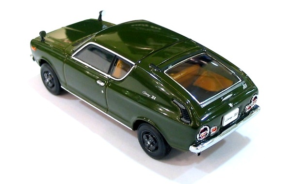 Nissan Cherry Coupé X1 (1971) Ebbro 43541 1/43 
