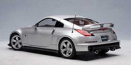 Nissan Fairlady Z Nismo 380RS (2007) Autoart 77401 1/18 