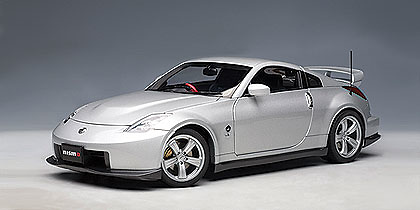 Nissan Fairlady Z Nismo 380RS (2007) Autoart 77401 1/18 