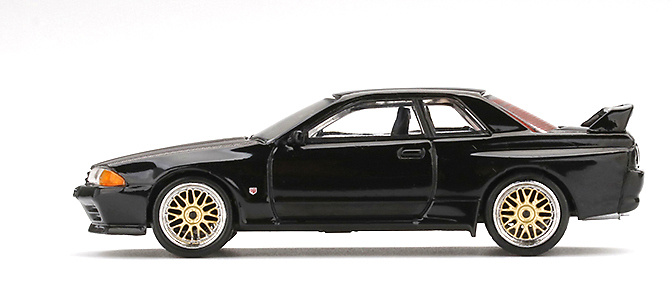 Nissan GT-R R32 con llantas BBS LM TSM Model MGT00087-R 1/64 