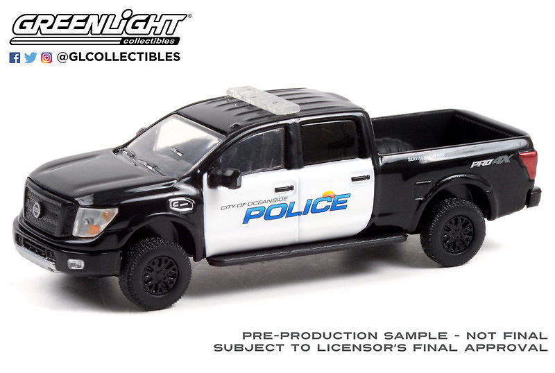 Nissan Titan XD Pro-4X - City of Oceanside (2018) Greenlight 42970E 1/64 