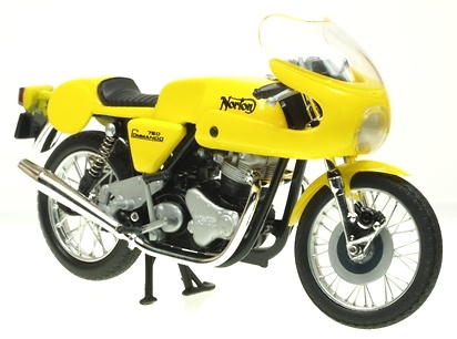 Norton 750 Commando Café Racer Solido 84035 1/18 
