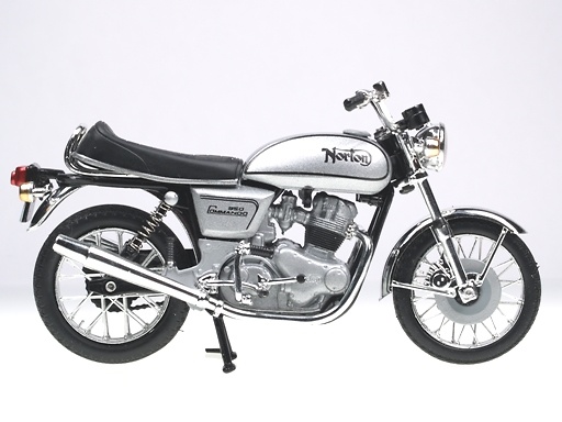 Norton 850 Commando (1968) Solido 15032900 1/18 