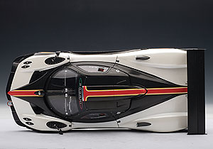 Pagani Zonda R (2007) Autoart 78262 1/18 