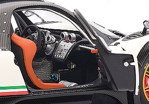 Pagani Zonda R (2007) Autoart 78262 1/18 