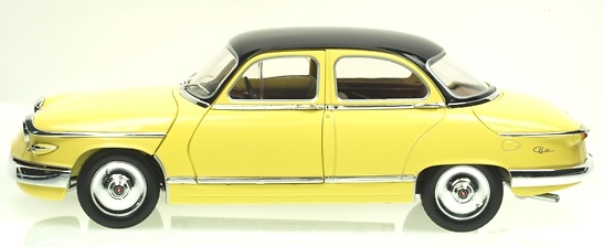 Panhard PL17 Berlina (1961) Solido 1/18 