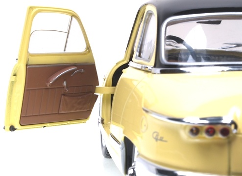 Panhard PL17 Berlina (1961) Solido 1/18 