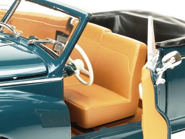 Peugeot 203 Cabriolet (1954) Solido 8155 1/18 