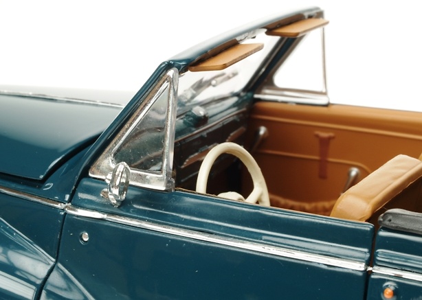 Peugeot 203 Cabriolet (1954) Solido 8155 1/18 