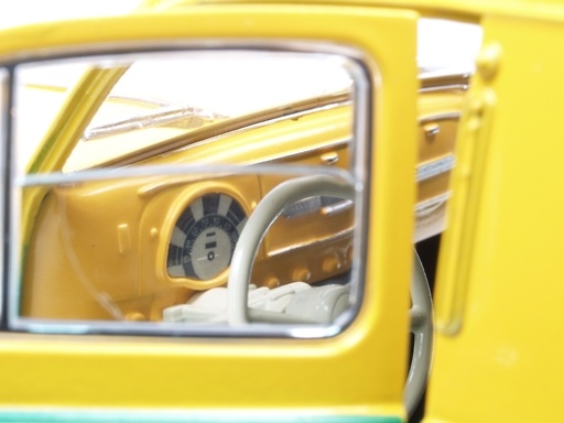 Peugeot 203 Furgoneta Knorr (1954) Solido 1/18 