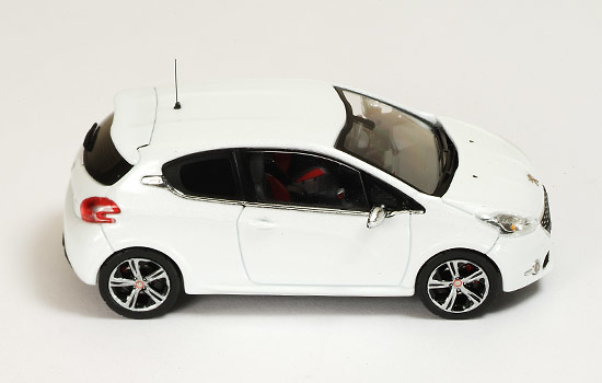 Peugeot 208 GTI 2013 (2013) Ixo MOC174 1:43 