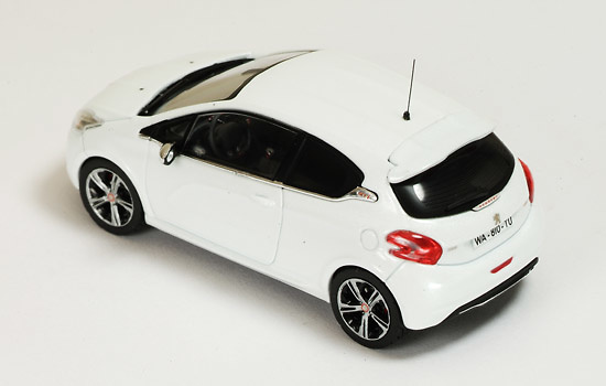 Peugeot 208 GTI 2013 (2013) Ixo MOC174 1:43 