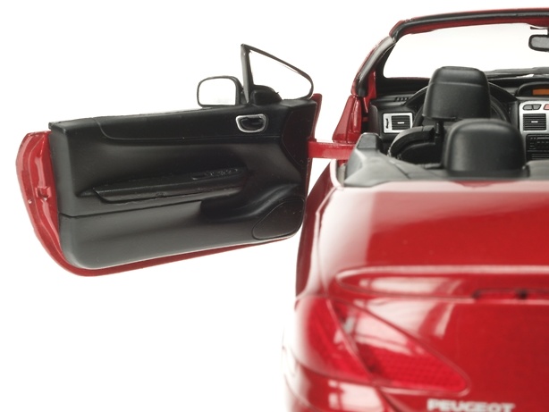 Peugeot 307 CC cabriolet-coupé (2003) Solido 8148 1/18 
