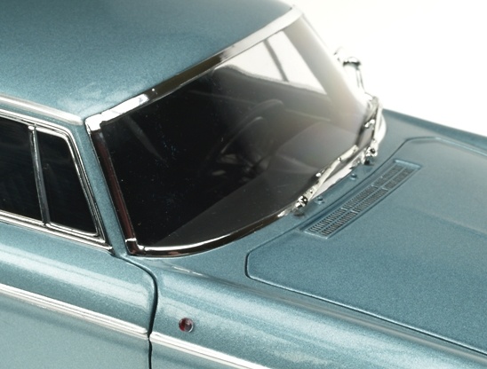 Peugeot 404 Coupé (1964) Norev 184745 1/18 