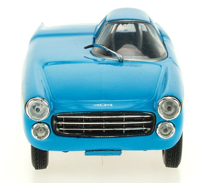 Peugeot 404 diesel Caza Records (1965) 474442 Norev 1/43 