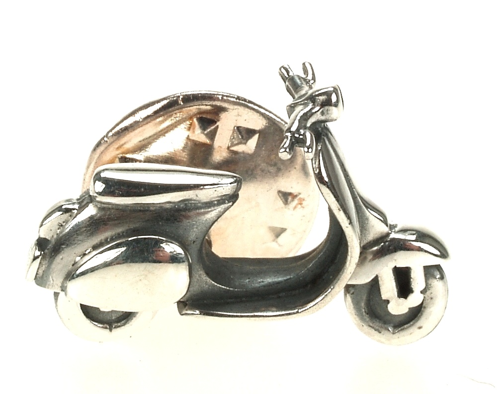 Pin Vespa Plata de 1ª ley 