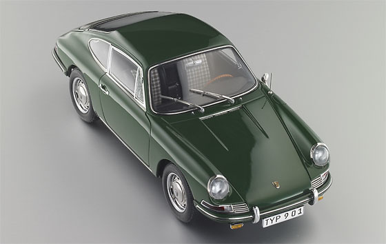 Porsche 901 Coupé (1964) CMC M-067 1/18 