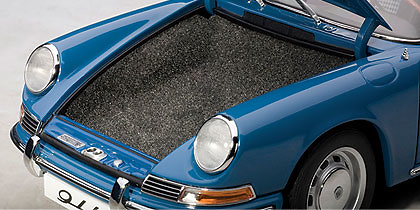 Porsche 911 (1964) Autoart 77913 1/18 