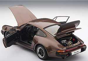 Autoart 77973 Porsche 911 3.0 Turbo -930- (1976) Autoart 1/18 Color Marrón Metalizado