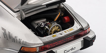 Autoart 77971 Porsche 911 3.0 Turbo -930- (1976) Autoart 1/18 Color Gris Metalizado